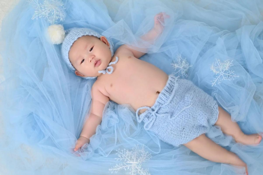 嘉鱼孕妇肚子上长红点